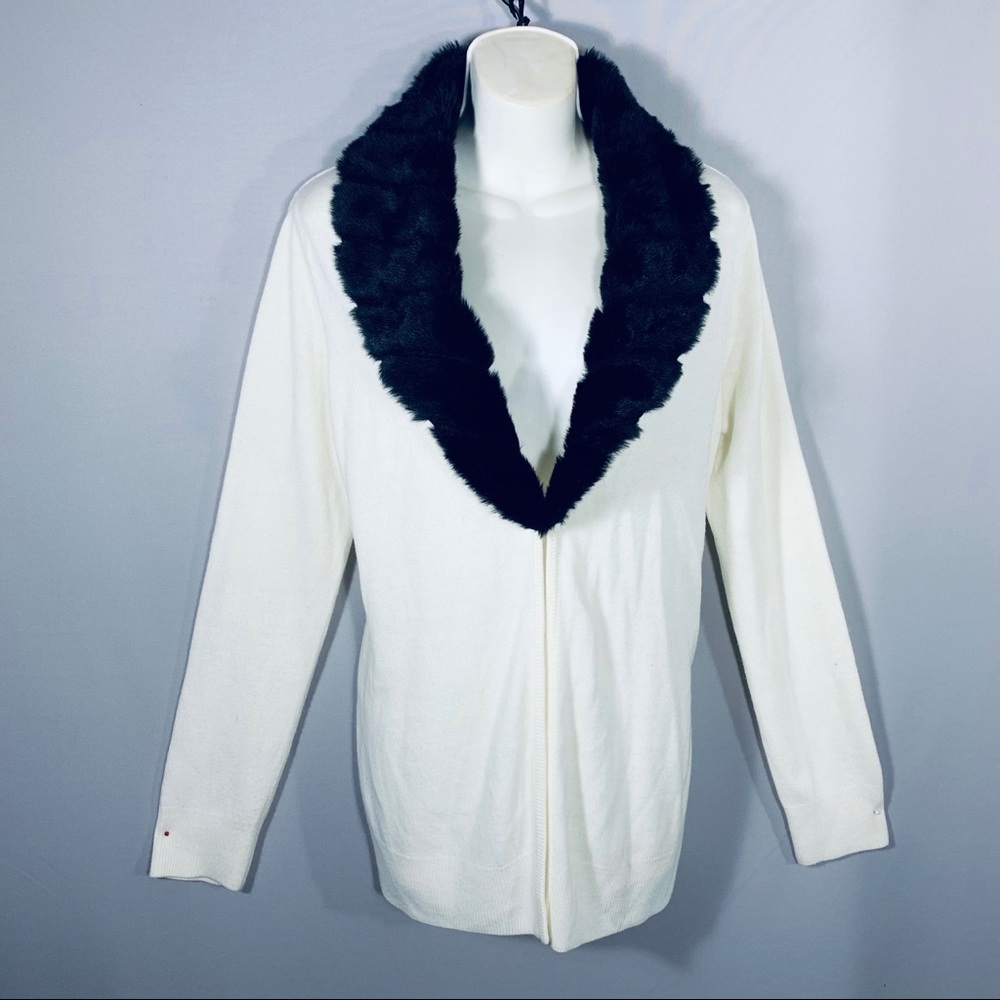 Laura Scott Cream Sweater with Faux Fur Collar